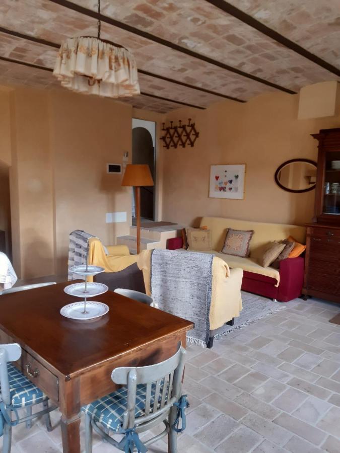 蒙托内Borgo Cardaneto住宿加早餐旅馆 外观 照片